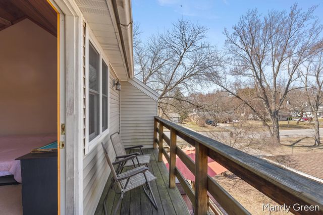 810 W South Street, Greenville, MI 48838