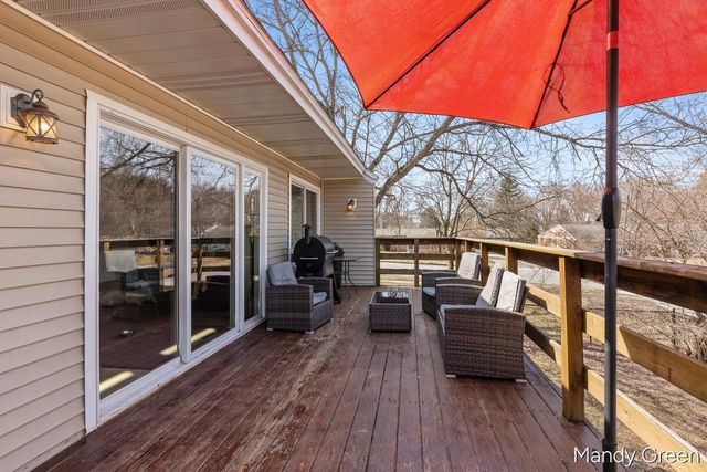 810 W South Street, Greenville, MI 48838