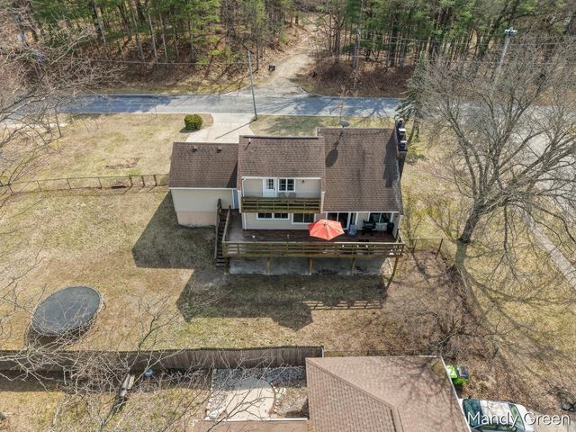 810 W South Street, Greenville, MI 48838