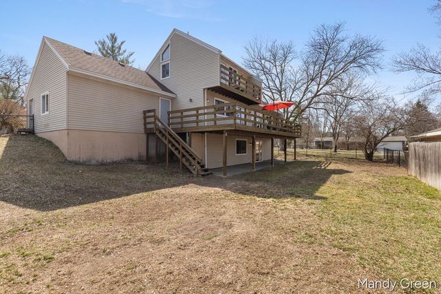 810 W South Street, Greenville, MI 48838