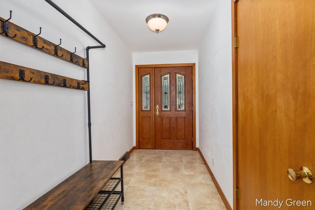 810 W South Street, Greenville, MI 48838