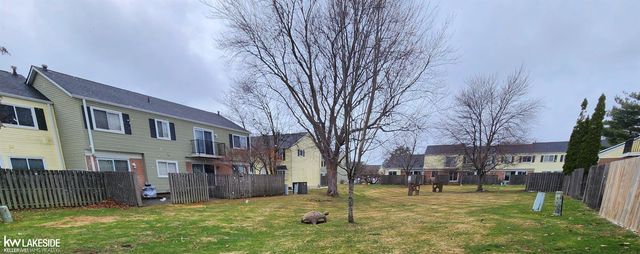 37386 Charter Oaks Boulevard, Clinton Twp, MI 48036