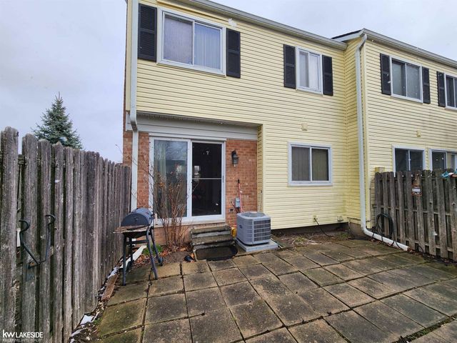 37386 Charter Oaks Boulevard, Clinton Twp, MI 48036