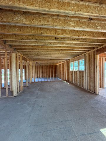 3870 SW Meadow Rose Avenue, West Des Moines, IA 50261