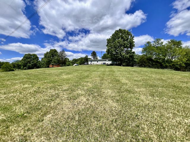 6710 Lawrenceville Road, Williamstown, KY 41097
