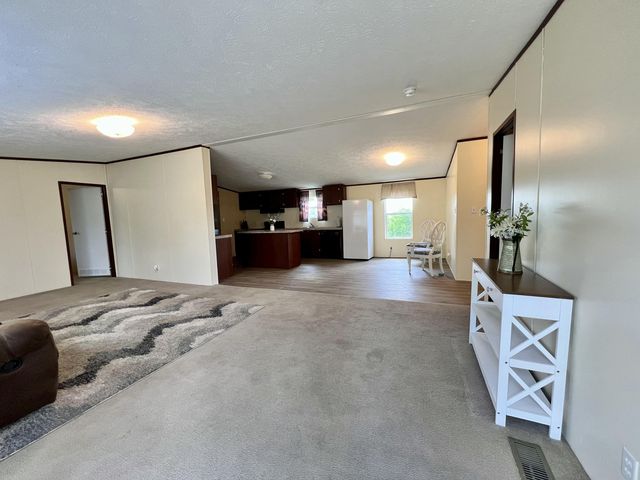 6710 Lawrenceville Road, Williamstown, KY 41097