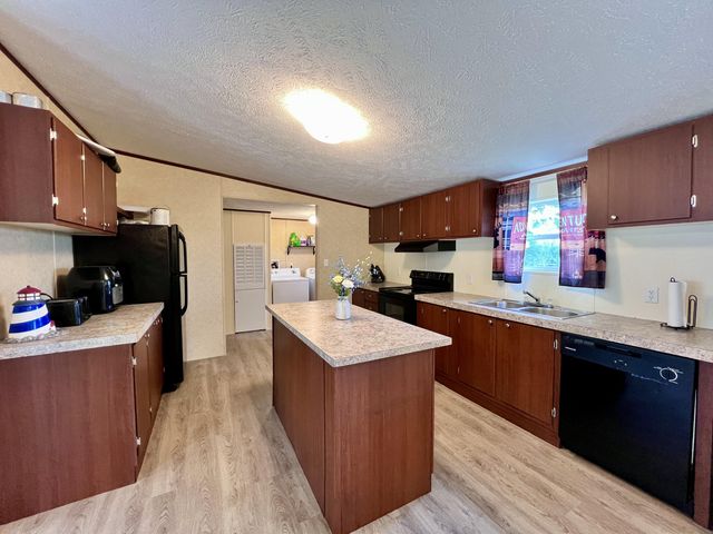 6710 Lawrenceville Road, Williamstown, KY 41097