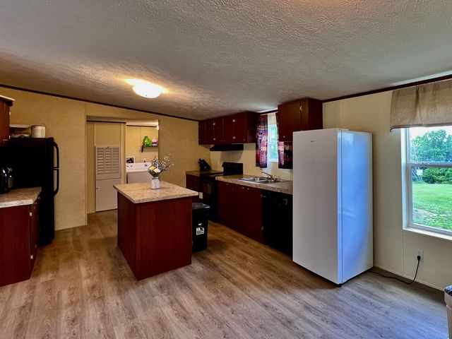 6710 Lawrenceville Road, Williamstown, KY 41097