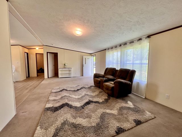 6710 Lawrenceville Road, Williamstown, KY 41097