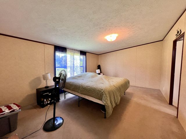 6710 Lawrenceville Road, Williamstown, KY 41097
