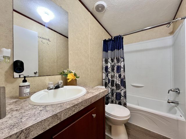 6710 Lawrenceville Road, Williamstown, KY 41097