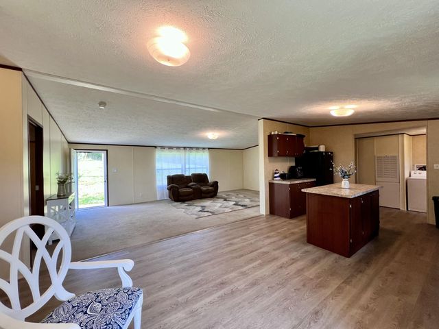 6710 Lawrenceville Road, Williamstown, KY 41097
