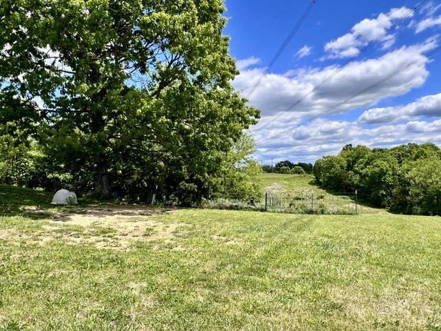 6710 Lawrenceville Road, Williamstown, KY 41097