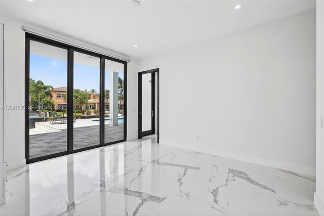 2751 NE 22nd Court, Pompano Beach, FL 33062
