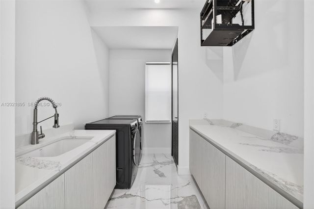 2751 NE 22nd Court, Pompano Beach, FL 33062