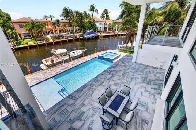 2751 NE 22nd Court, Pompano Beach, FL 33062
