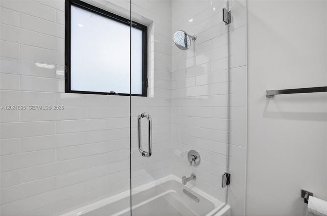2751 NE 22nd Court, Pompano Beach, FL 33062