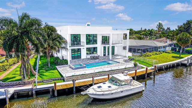 2751 NE 22nd Court, Pompano Beach, FL 33062