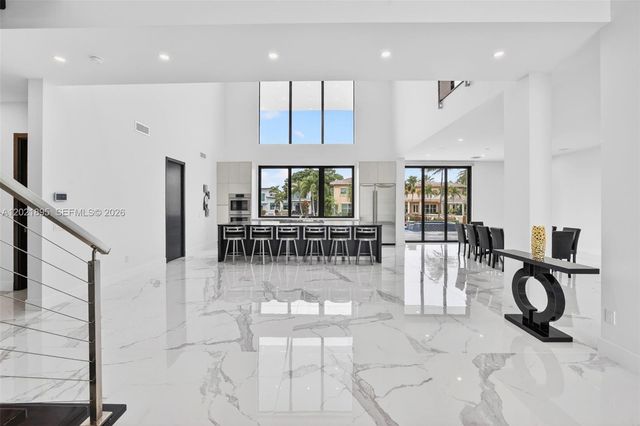 2751 NE 22nd Court, Pompano Beach, FL 33062
