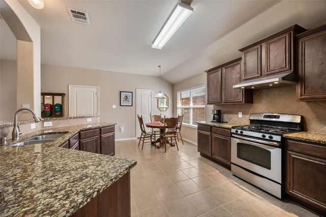 1260 Highbluff Lane, Rockwall, TX 75087