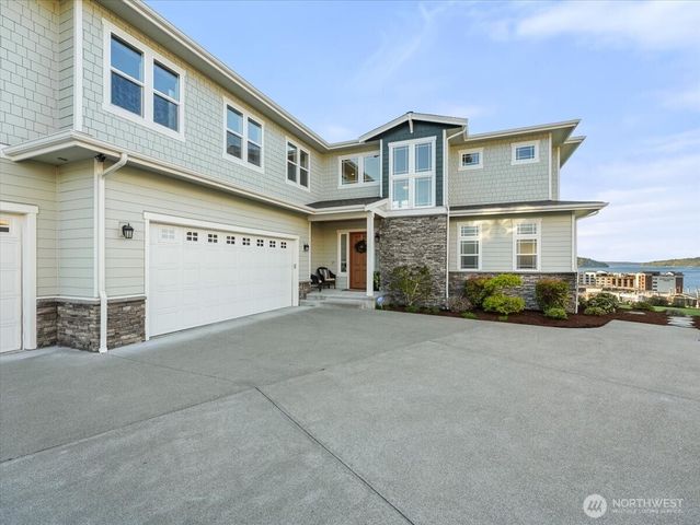 5032 N Villard Street, Ruston, WA 98407