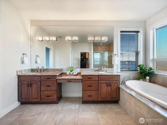5032 N Villard Street, Ruston, WA 98407