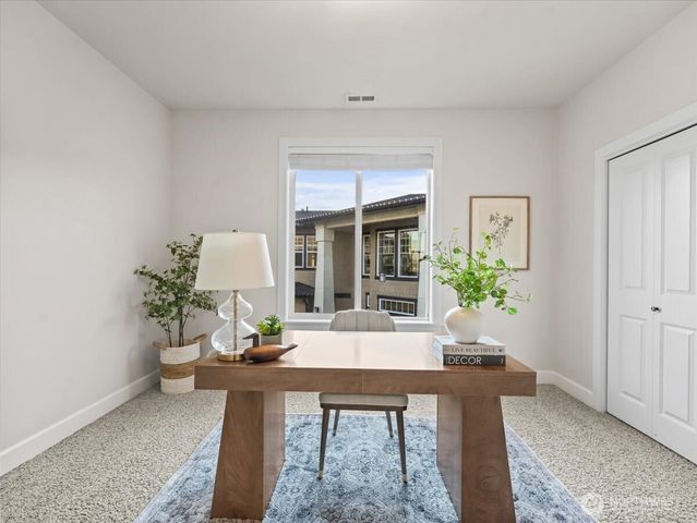 5032 N Villard Street, Ruston, WA 98407