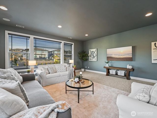 5032 N Villard Street, Ruston, WA 98407