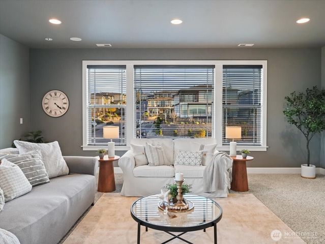 5032 N Villard Street, Ruston, WA 98407