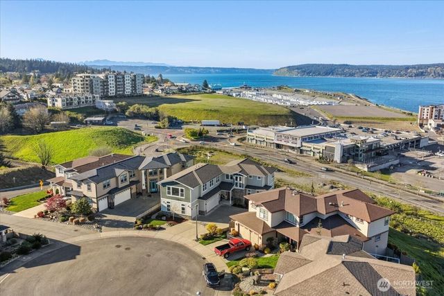 5032 N Villard Street, Ruston, WA 98407
