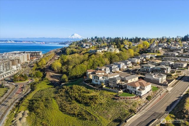 5032 N Villard Street, Ruston, WA 98407