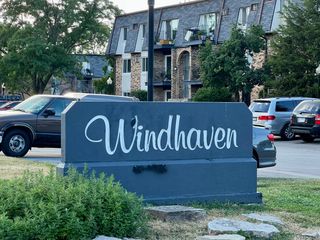 2A E Dundee Quarter Drive 207, Palatine, IL 60074