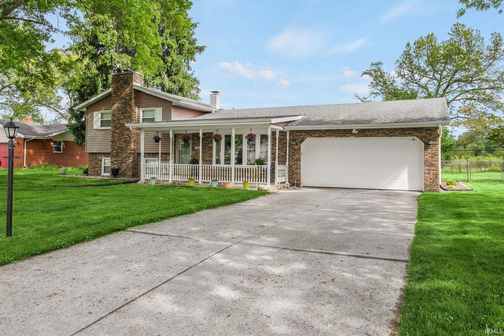 11325 Idlewood Drive, Osceola, IN 46561