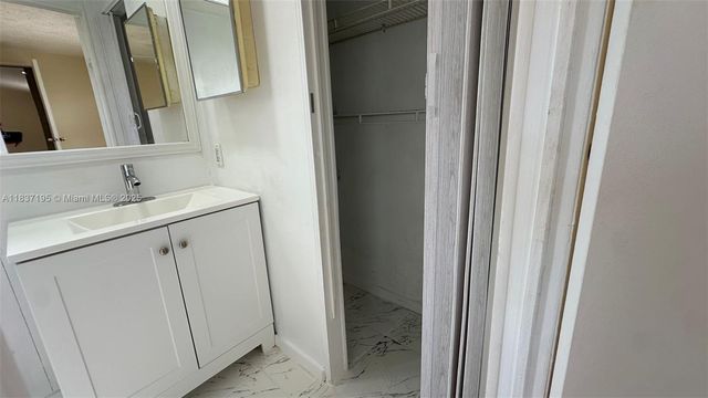 35250 SW 177th Ct 206, Homestead, FL 33034