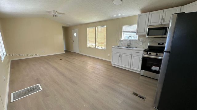 35250 SW 177th Ct 206, Homestead, FL 33034