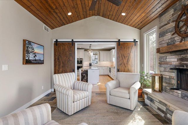 690 Dunegrass Circle Drive, Saugatuck, MI 49453