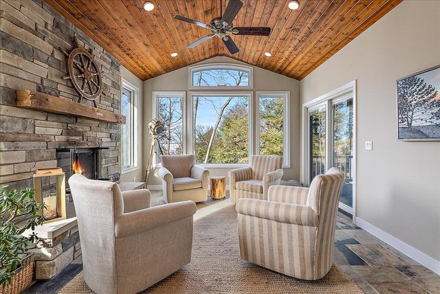 690 Dunegrass Circle Drive, Saugatuck, MI 49453