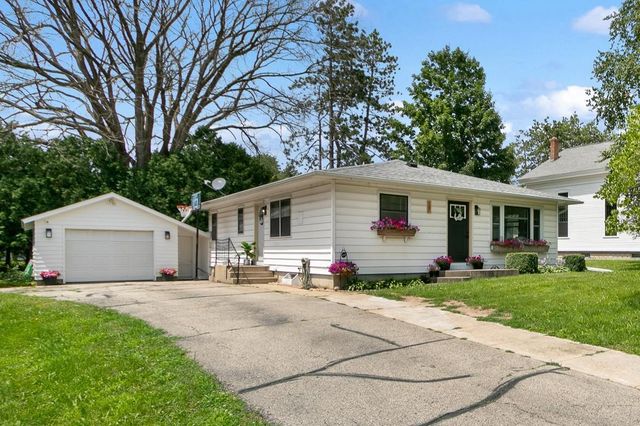 107 S Main Street, Pardeeville, WI 53954