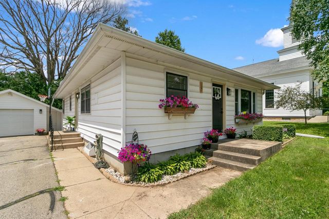 107 S Main Street, Pardeeville, WI 53954