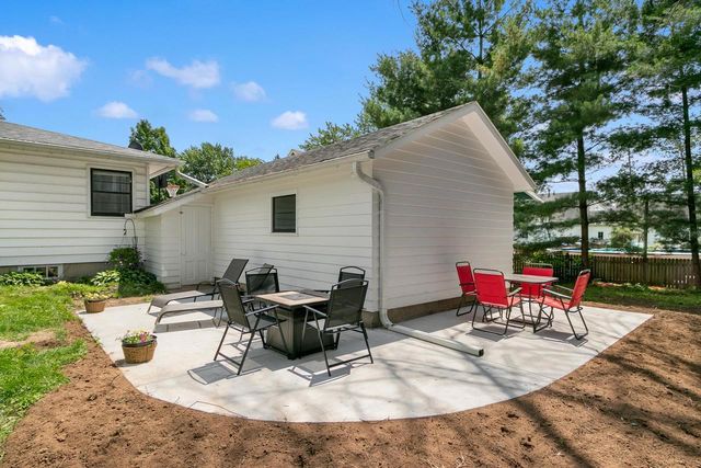 107 S Main Street, Pardeeville, WI 53954