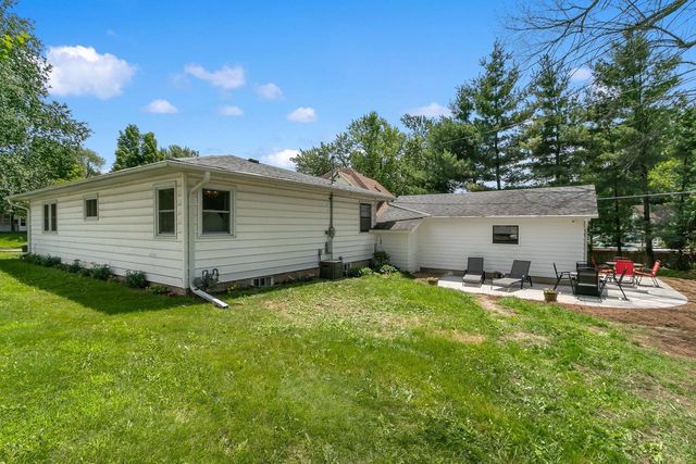 107 S Main Street, Pardeeville, WI 53954