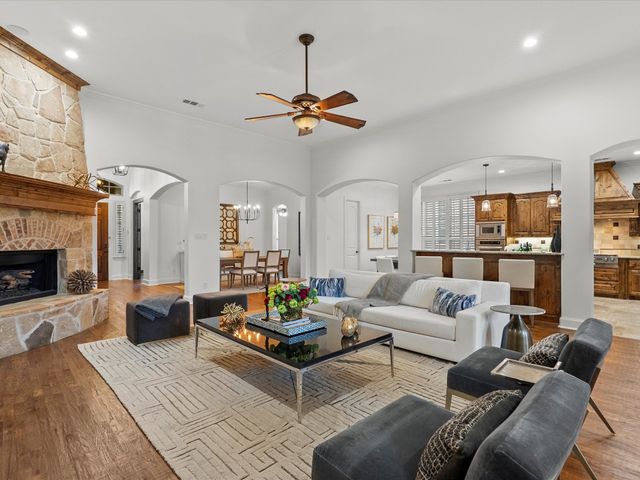 2024 Lambor Lane, Lewisville, TX 75056