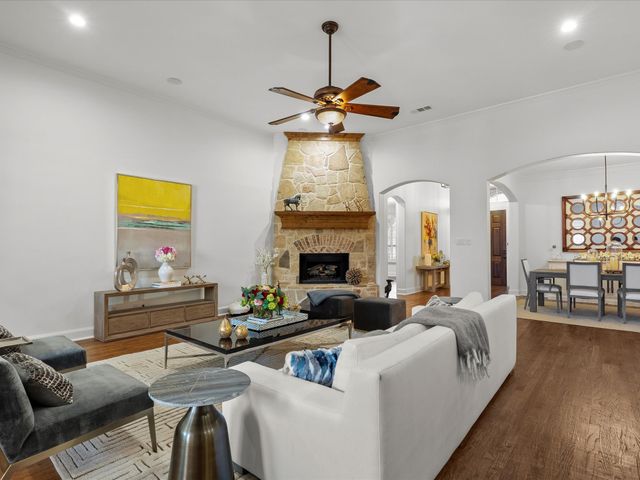 2024 Lambor Lane, Lewisville, TX 75056