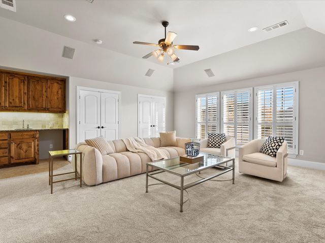 2024 Lambor Lane, Lewisville, TX 75056