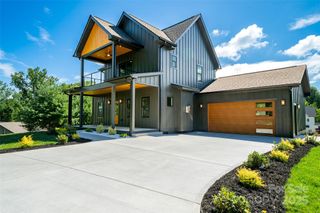 253 Eagles Eye Drive, Hendersonville, NC 28792
