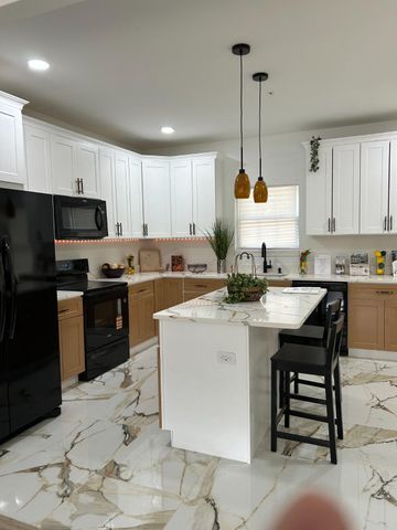 2200 SHADYSIDE AVE, Suitland, MD 20746