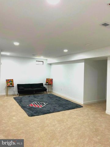 2200 SHADYSIDE AVE, Suitland, MD 20746