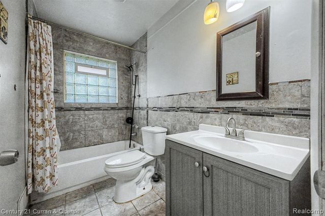 213 Suburban Street, Ecorse, MI 48229