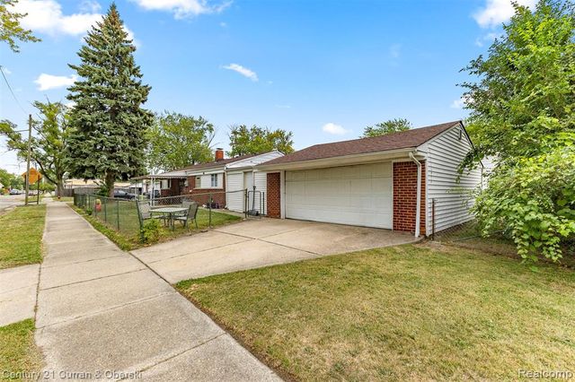 213 Suburban Street, Ecorse, MI 48229