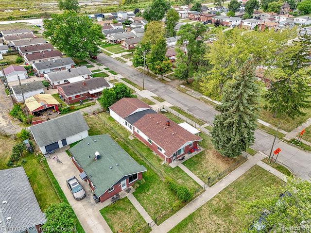 213 Suburban Street, Ecorse, MI 48229